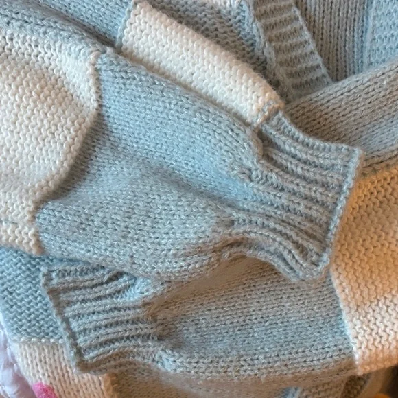 Dreamers Blue and Pink Heart Cardigan - Picture 4 of 4